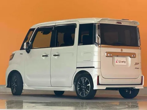 Suzuki Spacia Custom