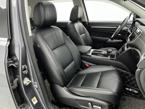 Gac GS8