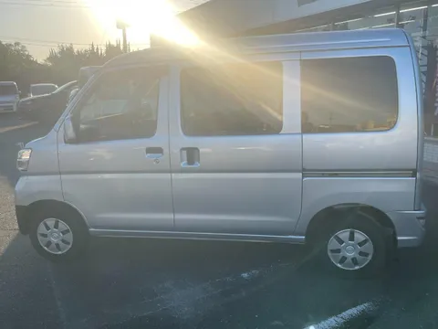 Toyota Pixis Van