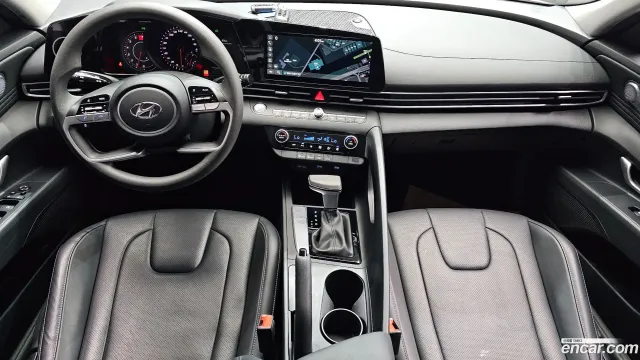 Hyundai Elantra (Avante)