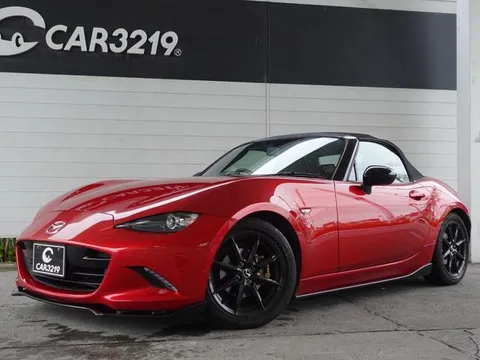 Mazda MX-5 (Roadster)