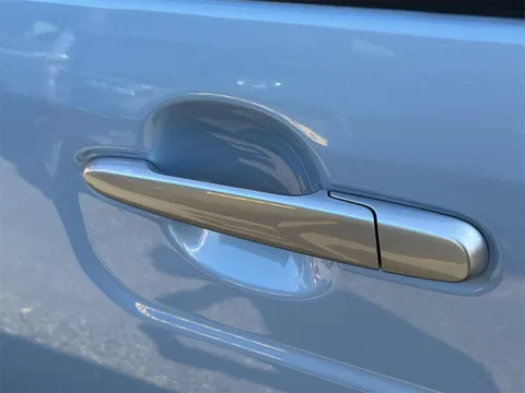 Toyota Pixis Mega