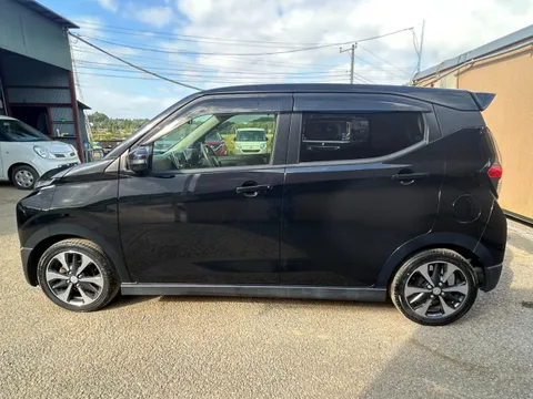 Mitsubishi eK X