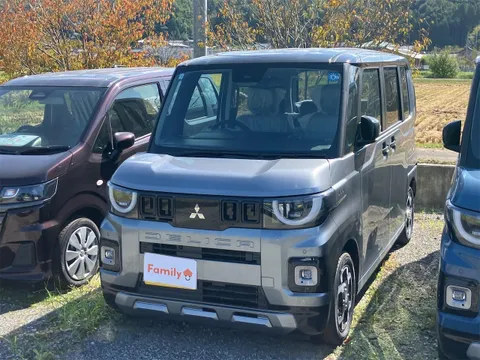 Mitsubishi Delica Mini