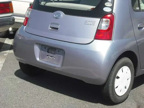 Daihatsu Esse