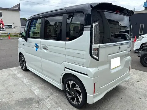Suzuki Spacia Custom