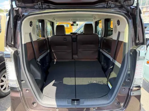 Honda N-BOX Slash