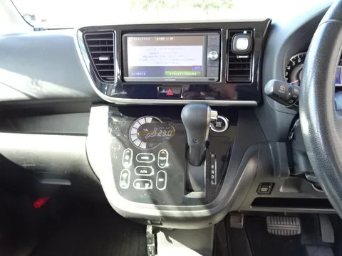 Mitsubishi eK Space Custom