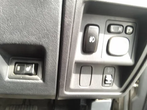 Nissan KIX