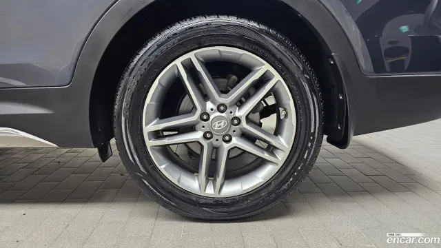 Hyundai Grand Santa Fe (Maxcruz)
