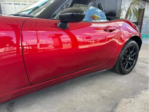 Mazda MX-5 (Roadster)