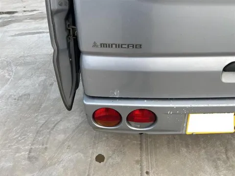 Mitsubishi Minicab Van