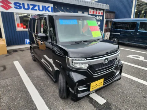 Honda N-BOX Custom
