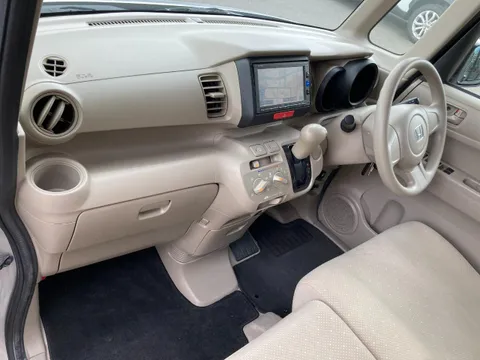 Honda N-BOX Plus
