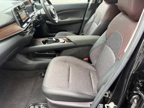 Nissan Note Aura