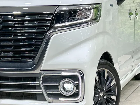Suzuki Spacia Custom