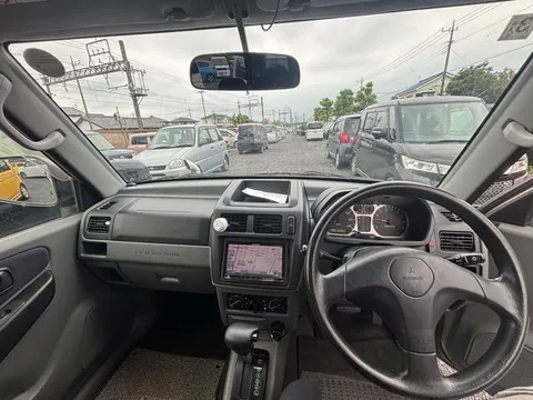 Mitsubishi Pajero Mini