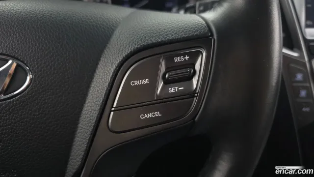 Hyundai Grand Santa Fe (Maxcruz)