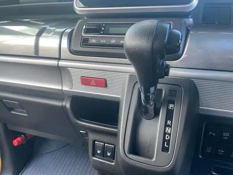 Suzuki Spacia Gear
