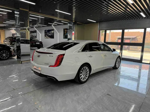 Cadillac XTS