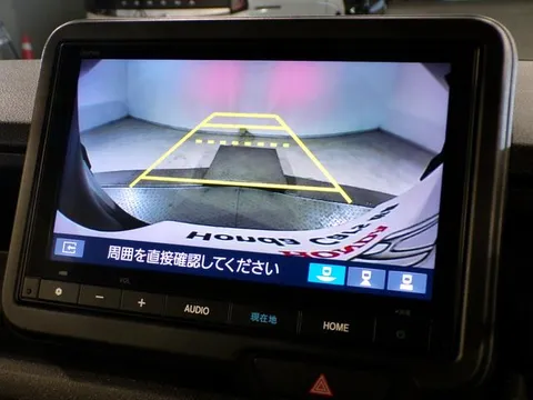 Honda N-BOX Custom