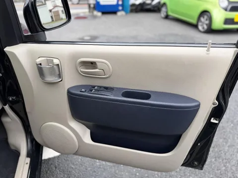Nissan Otti