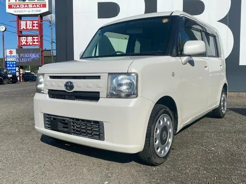 Toyota Pixis Space
