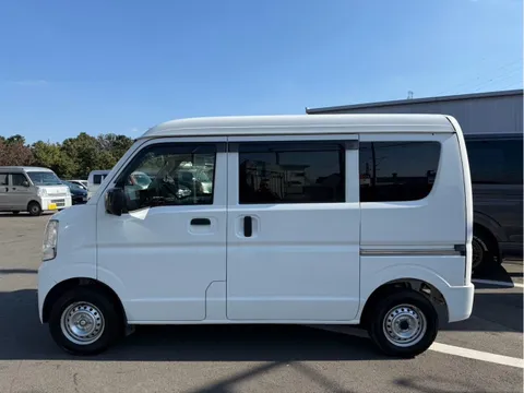 Nissan Clipper