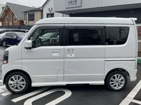 Nissan Clipper Rio