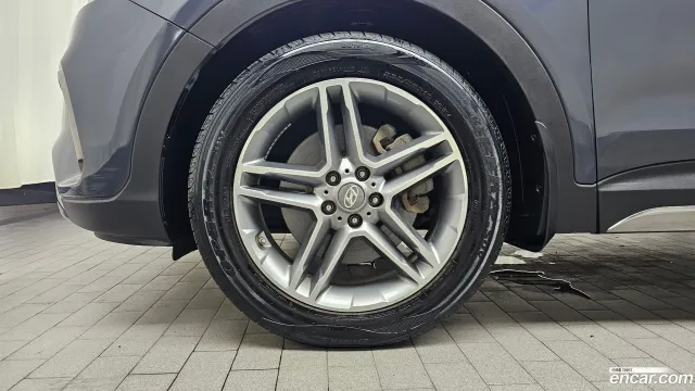 Hyundai Grand Santa Fe (Maxcruz)