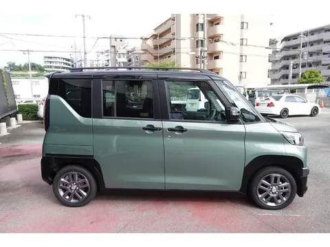 Mitsubishi Delica Mini