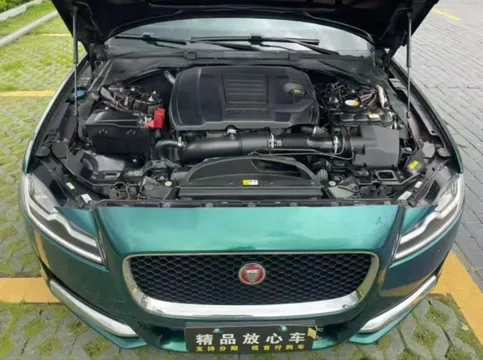 Jaguar XFL