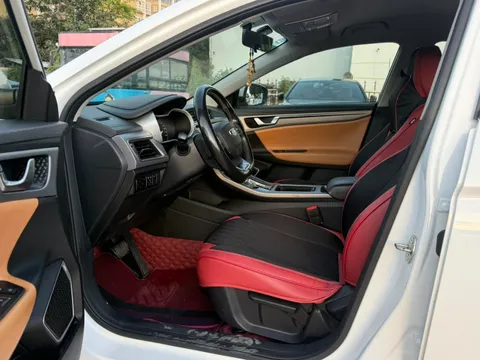 Geely Emgrand GL