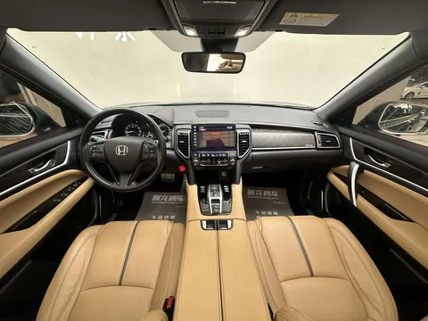 Honda UR-V