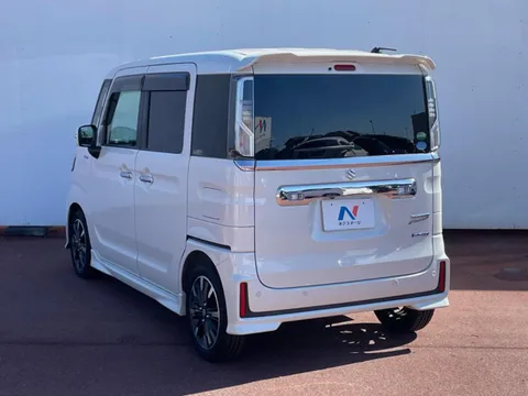 Suzuki Spacia Custom