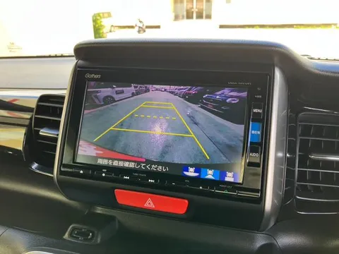 Honda N-BOX Slash
