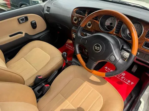 Daihatsu Mira Gino