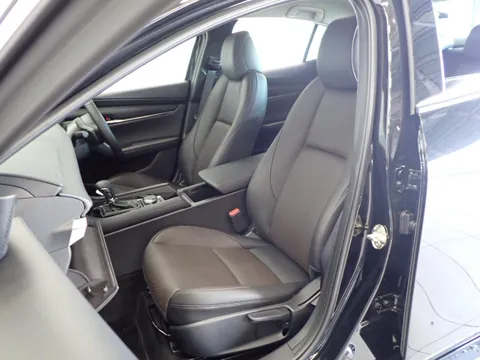 Mazda MAZDA3 Sedan