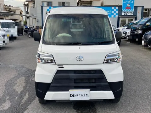 Toyota Pixis Van