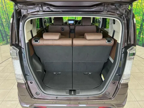Honda N-BOX Slash
