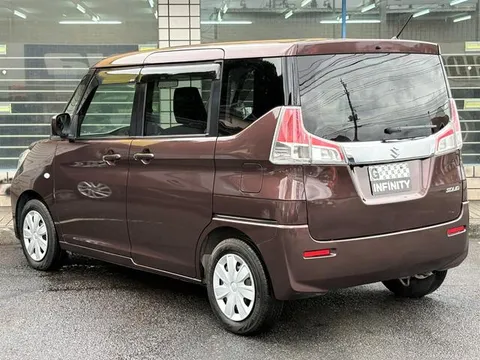 Suzuki Solio