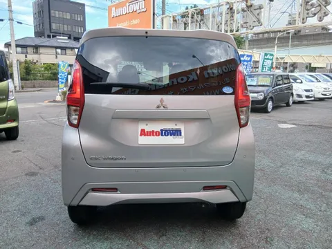 Mitsubishi eK Wagon