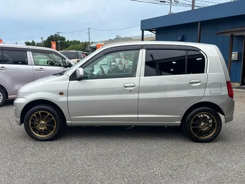 Mitsubishi Minica