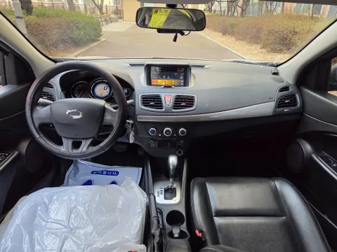 Renault SM3
