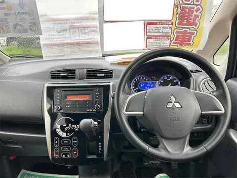 Mitsubishi eK Custom