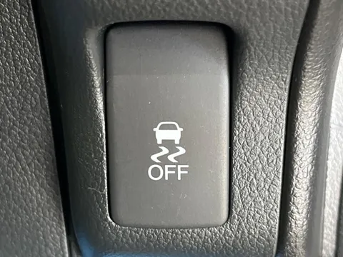 Honda N-BOX Slash