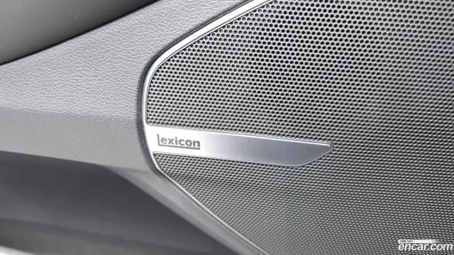 Genesis G90 (EQ900)