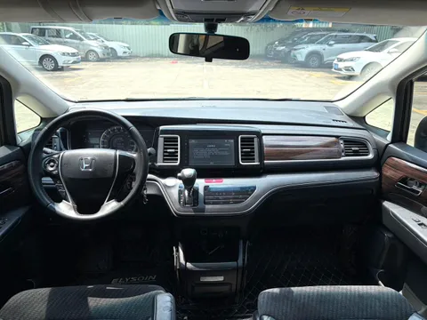 Honda Elysion