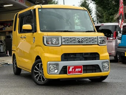 Toyota Pixis Mega