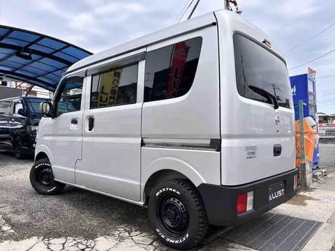 Nissan Clipper